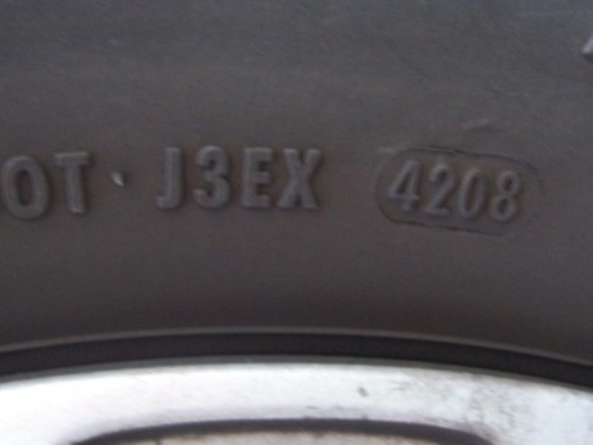 Comment Determiner L Age D Un Pneu Legipermis