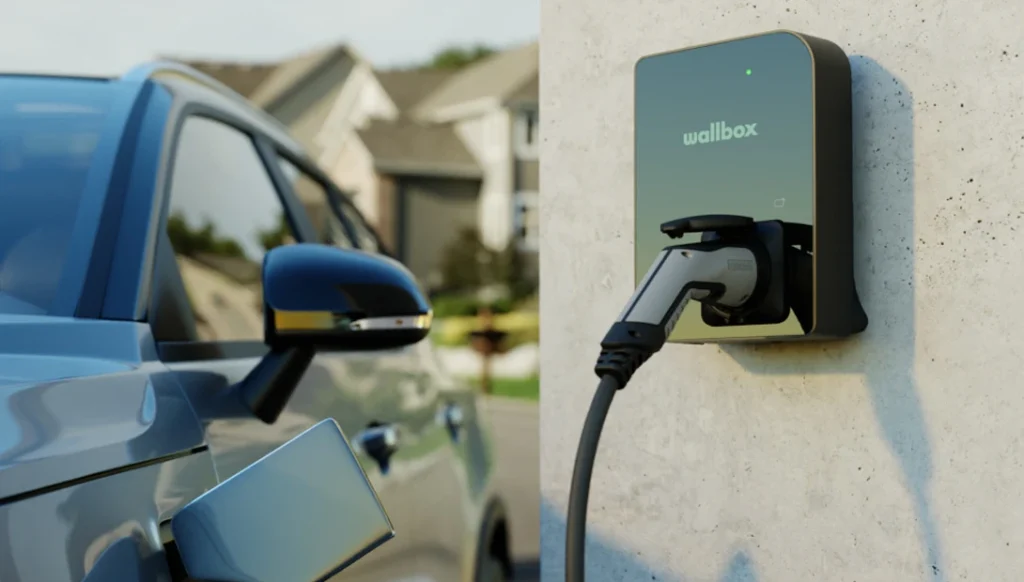 Installer une prise Green'Up pour recharger sa voiture : avantages,  inconvénients, coût